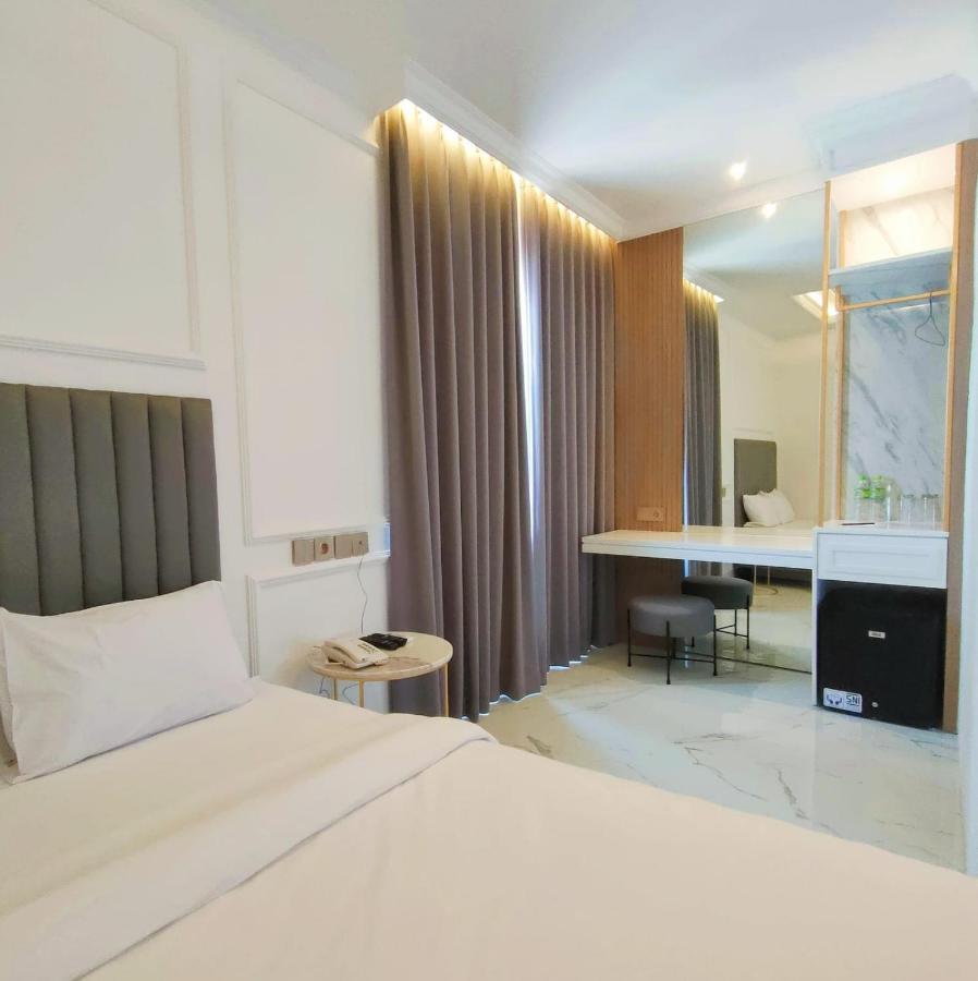 Kala Hotel Semarang Jomblang Buitenkant foto