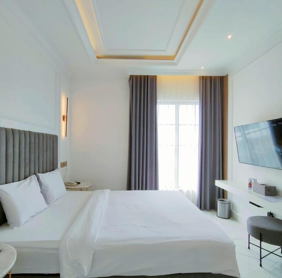 Kala Hotel Semarang Jomblang Buitenkant foto